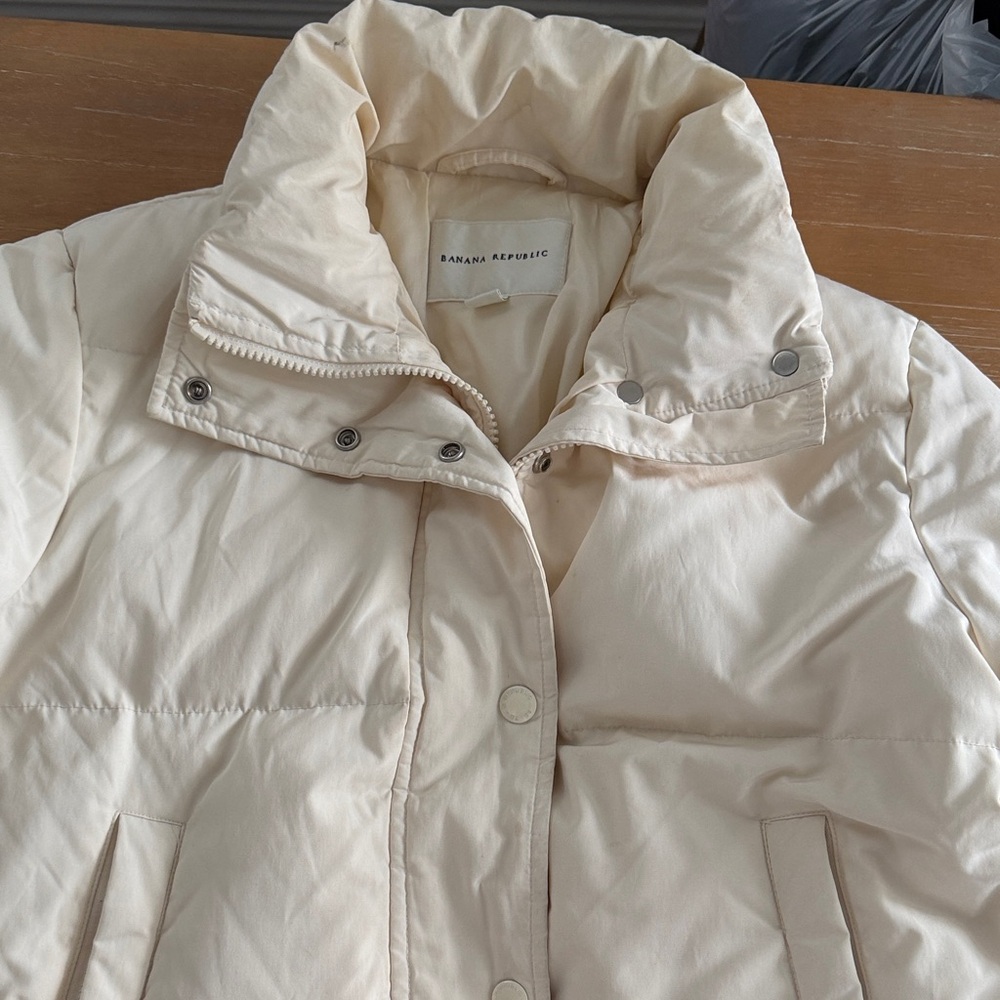 Banana Republic Women's Off-White Puffer Jacket
